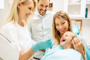 family visiting dentist in columbus